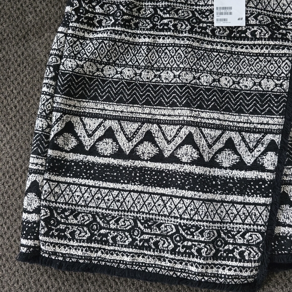 H&M Wrap Skirt Women Sz 8 Black White Paisley Fringe Short Tweed New - Picture 4 of 16
